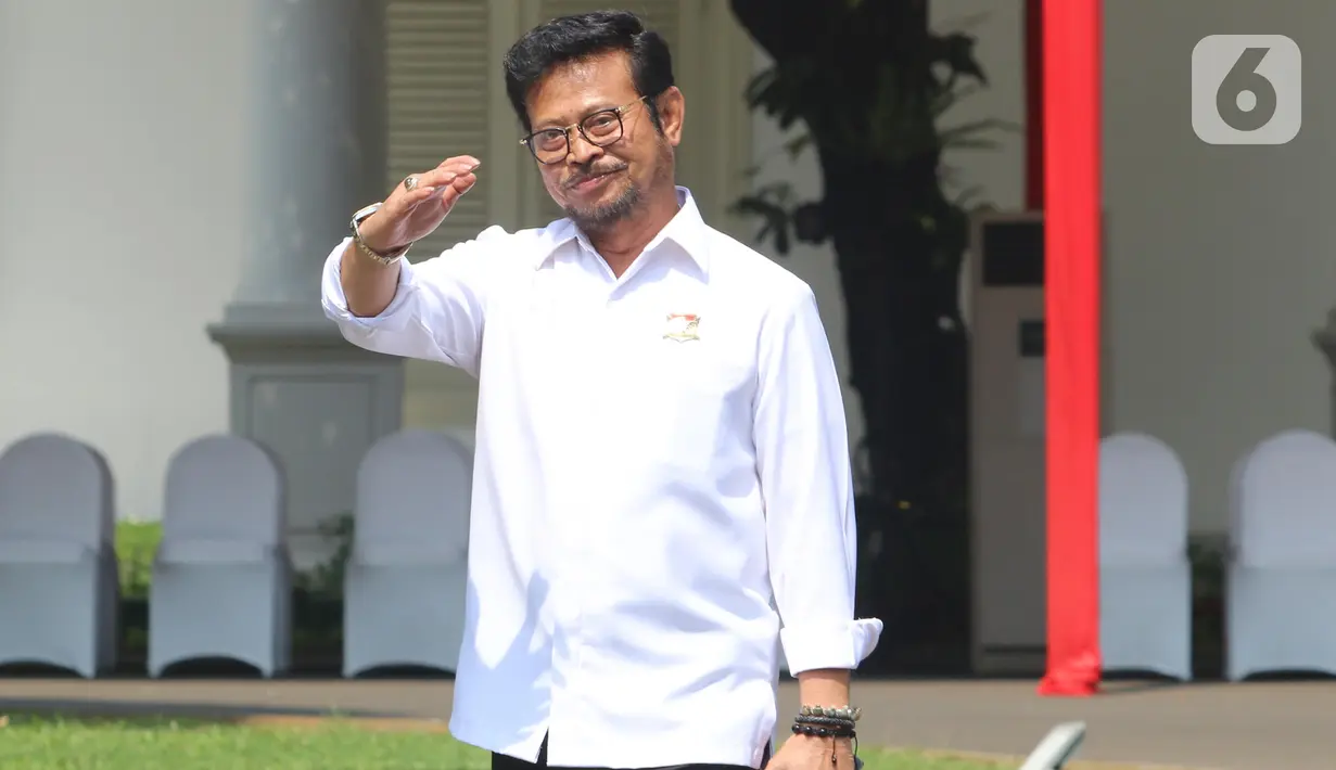 Ketua DPP Partai Nasdem Syahrul Yasin Limpo saat tiba di Istana Negara, Selasa (22/10/2019). Kedatangan Syahrul Yasin Limpo menyusul sejumlah tokoh yang sebelumnya datang ke Istana terkait penetapan Calon Menteri Kabinet Kerja Jilid 2. (Liputan6.com/Angga Yuniar)