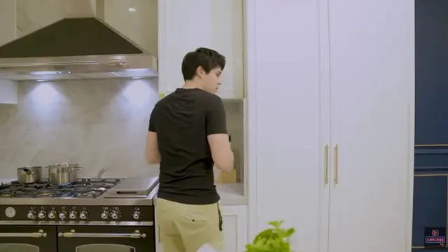 Detail Dapur Rumah Luna Maya (Foto: YouTube Luna Maya)