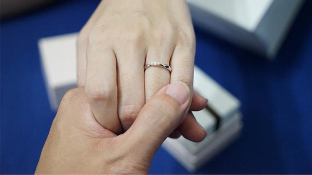 Kata Kata Romantis Setelah Tunangan - Nusagates