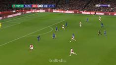 Berita video highlights Piala Liga 2017-2018, Arsenal vs Chelsea, dengan skor 2-1. This video presented by BallBall.