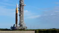 Roket Misi Bulan NASA Dipindahkan ke Landasan, Peluncuran Paling Cepat Februari