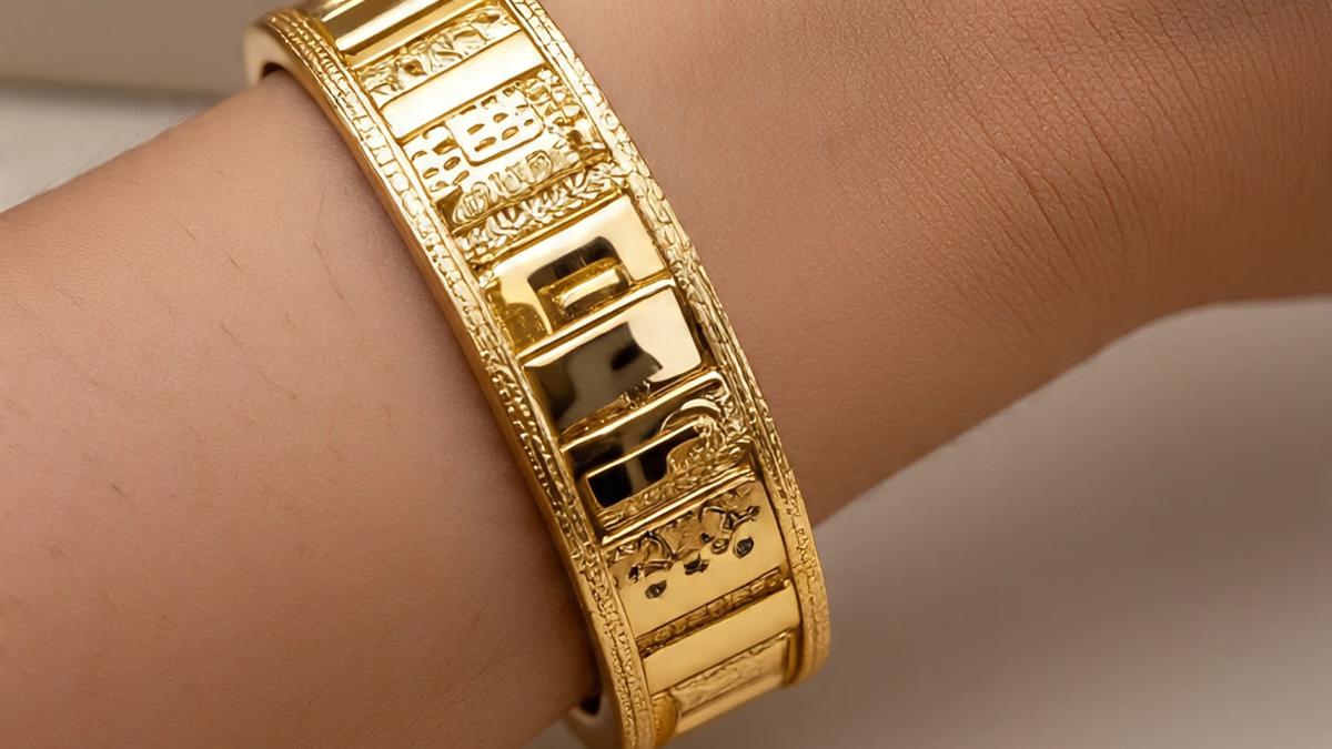 7 Model Gelang Orang Tua yang Elegan, Sentuhan Emas Klasik hingga Titanium Modern