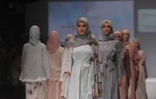 Keanggunan busana muslim cantik karya desainer ternama di JFW 2016