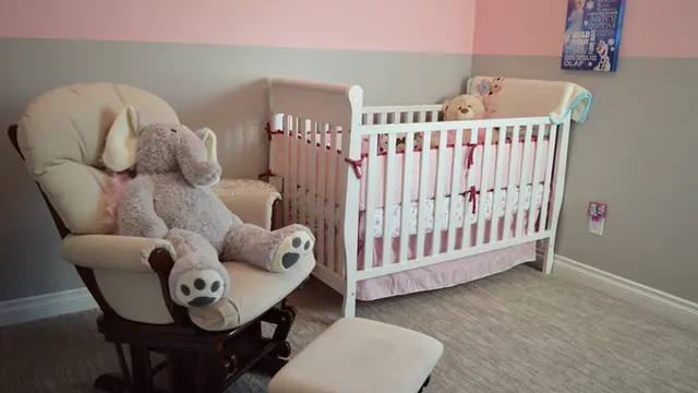 20160719-tips kamar bayi-rumahcom-boy
