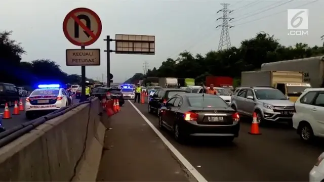 VIDEO: Macet, Contraflow Mulai Berlaku di Tol Jakarta-Cikampek