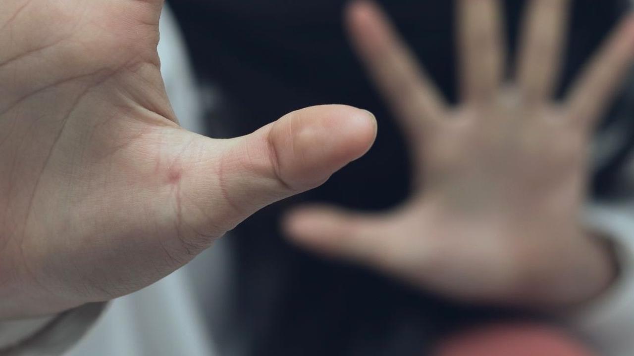 Sebuah video viral di media sosial soal dugaan pelecehan seksual yang dilakukan oleh mahasiswa Fakultas Filsafat UGM.&nbsp;