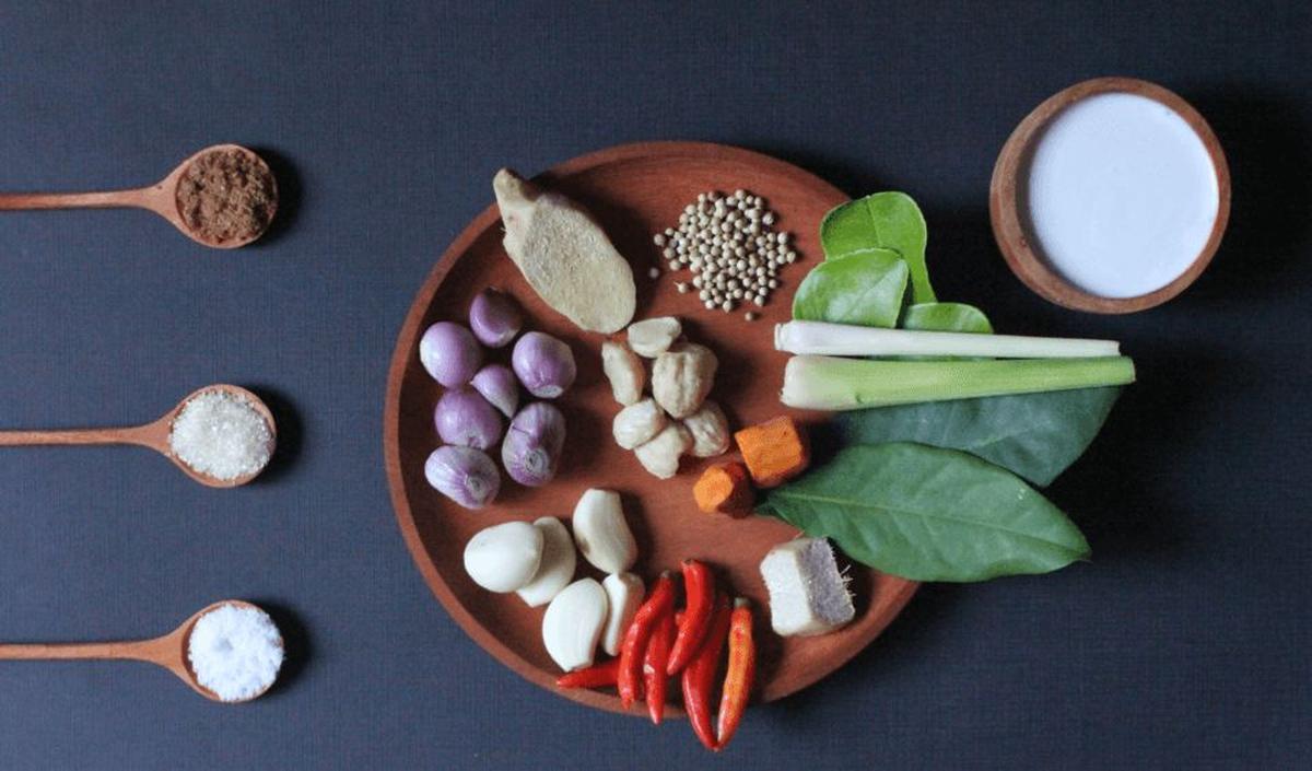 1. Gunakan Bahan Segar untuk Bumbu