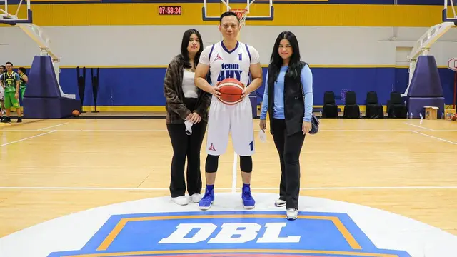 Bugar di Usia 43 Tahun, Ini 6 Potret Agus Yudhoyono Main Basket