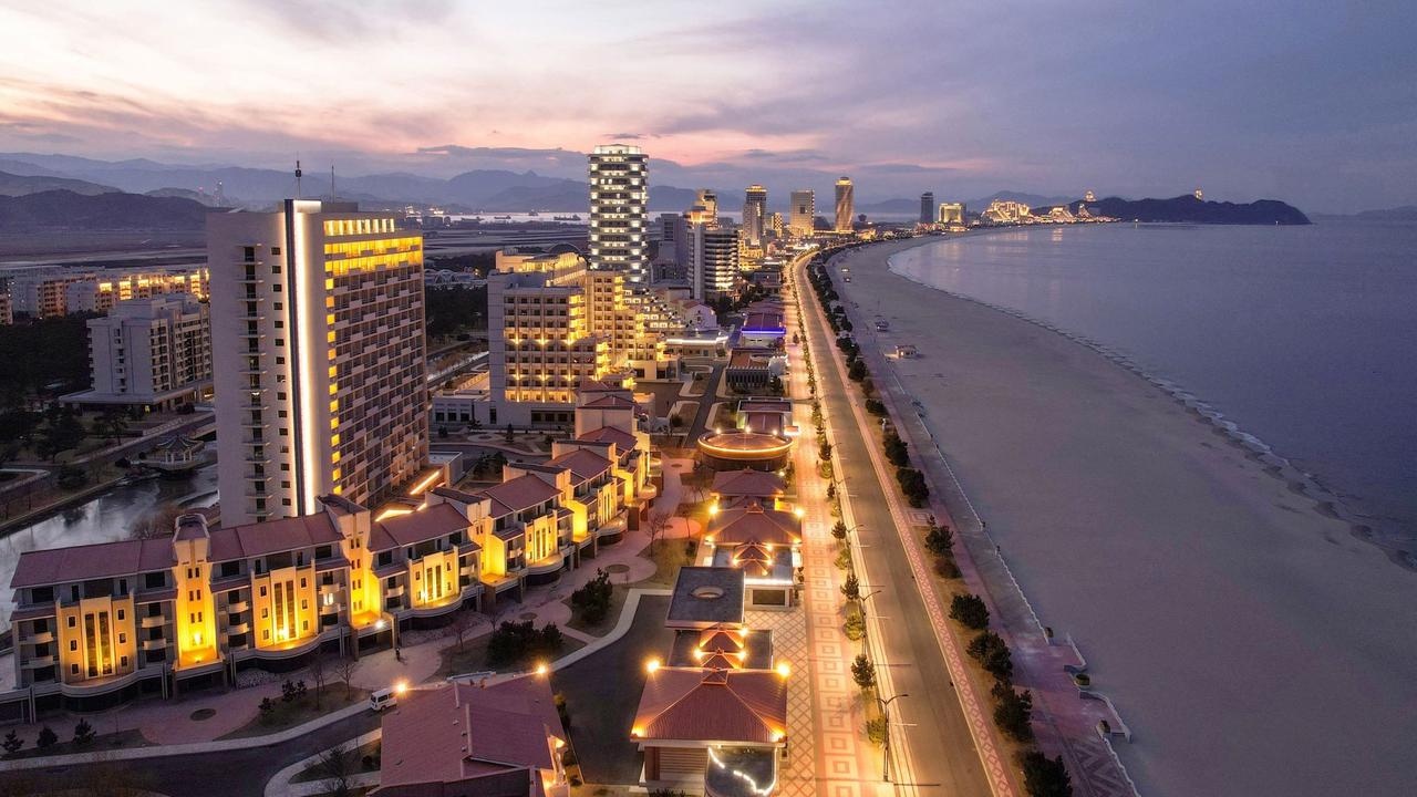Resor wisata pantai di Korea Utara