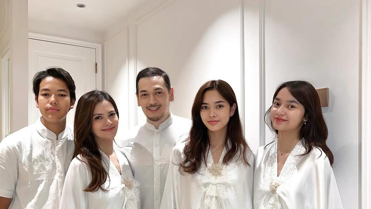 Momen Cut Tari dan Richard Kevin Makan Malam Bersama dengan Anak Curi Perhatian