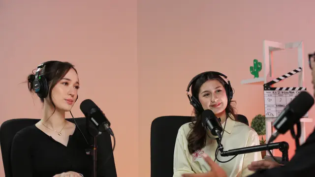 Laura Moane dan Zoe Abbas Jackson