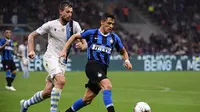 Manchester United mempersilakan Inter Milan untuk kembali meminjam Alexis Sanchez. Namun, kedua tim belum sepakat seputar durasi peminjaman. (AFP/Marco Bertorello)