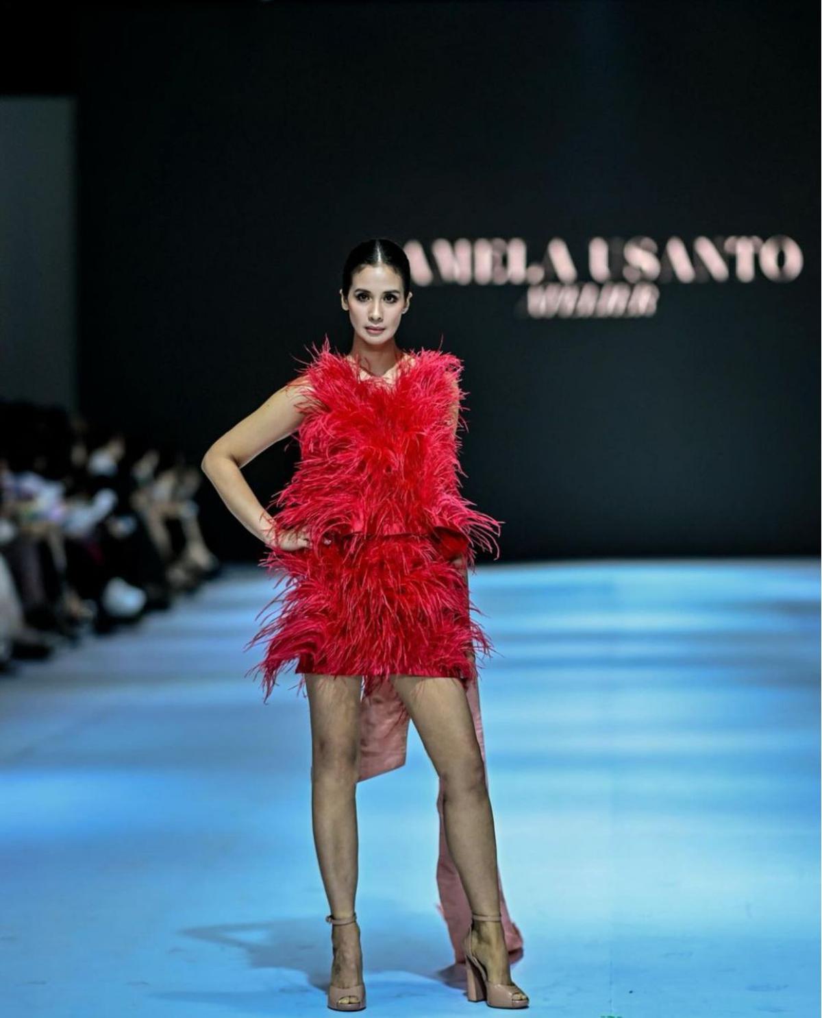 7 Potret Artis Saat Jakarta Fashion Week 2025: Muse Memukau dari Raisa Hingga Luna Maya!