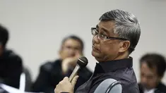 Jaksa KPK Pulung Rinandoro sempat berdebat dengan Akil Mochtar dalam kasus Pilkada Lebak di Pengadilan Tipikor Jakarta, Kamis (5/6) (Liputan6.com/Faizal Fanani).