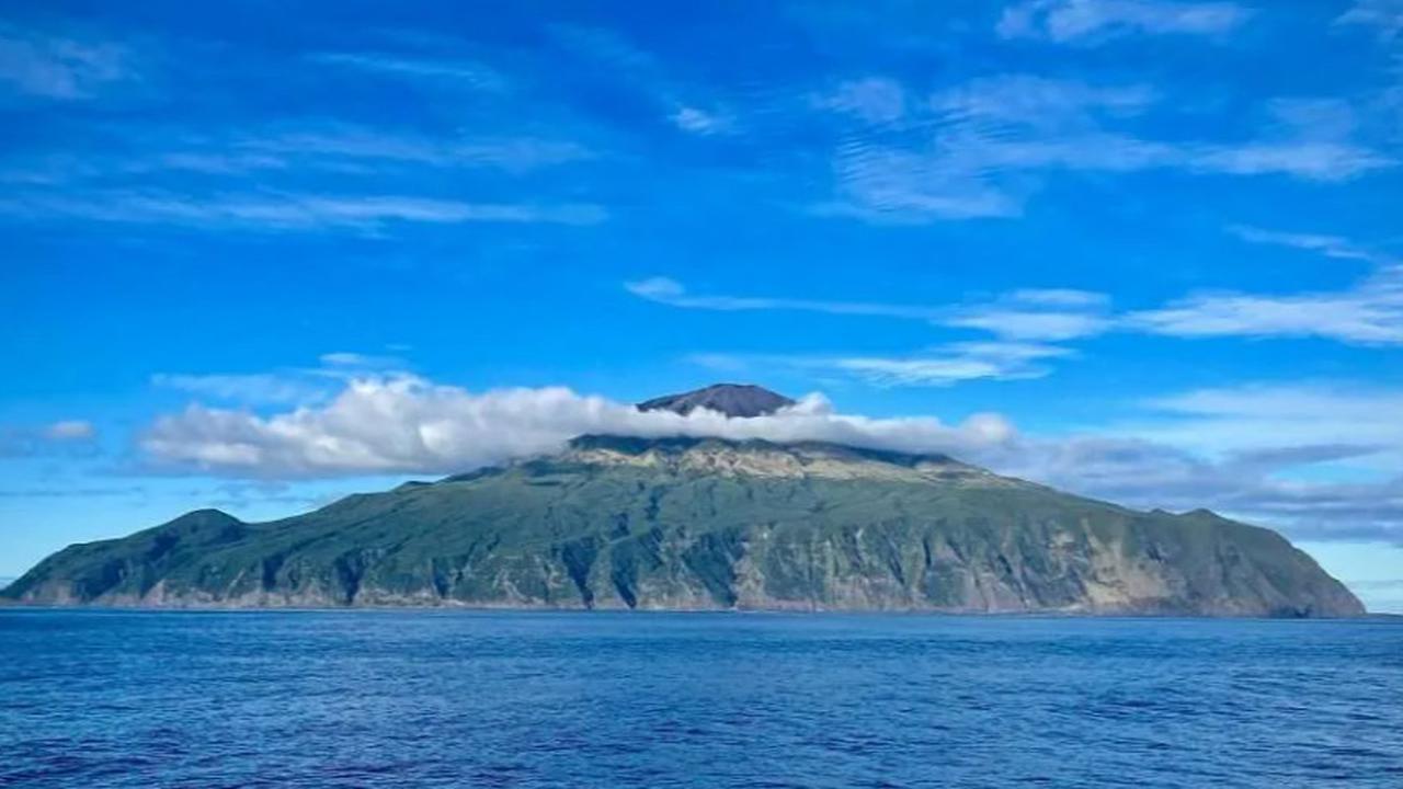 Pulau Berpenghuni ini Paling Terpencil di Dunia, Lebih Dekat ke Luar Angkasa Ketimbang Pulau Lain