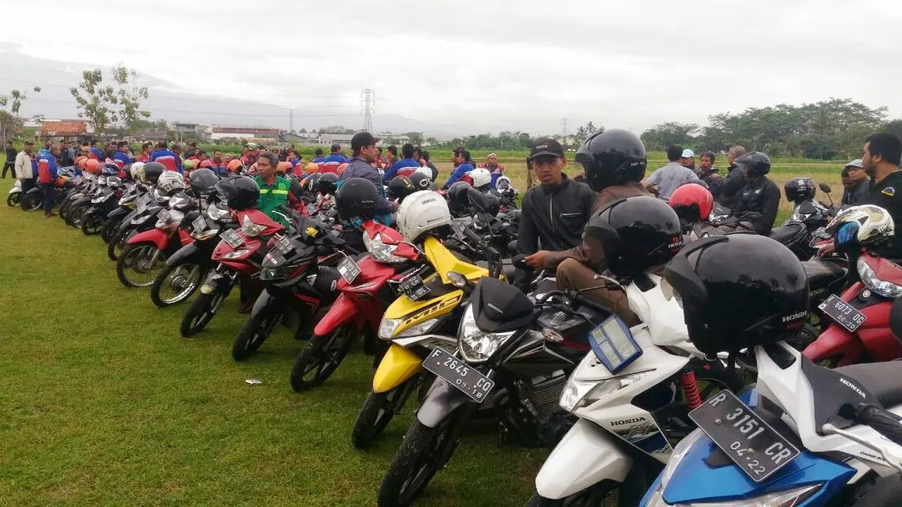 Sulit Dapat Penumpang, Pengojek Pangkalan Demo Tolak Ojek Online