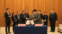 Penandatanganan perjanjian jual beli LNG di China untuk tahun 2020 antara PT Perusahaan Gas Negara (PGN) Tbk dan Sinopec.