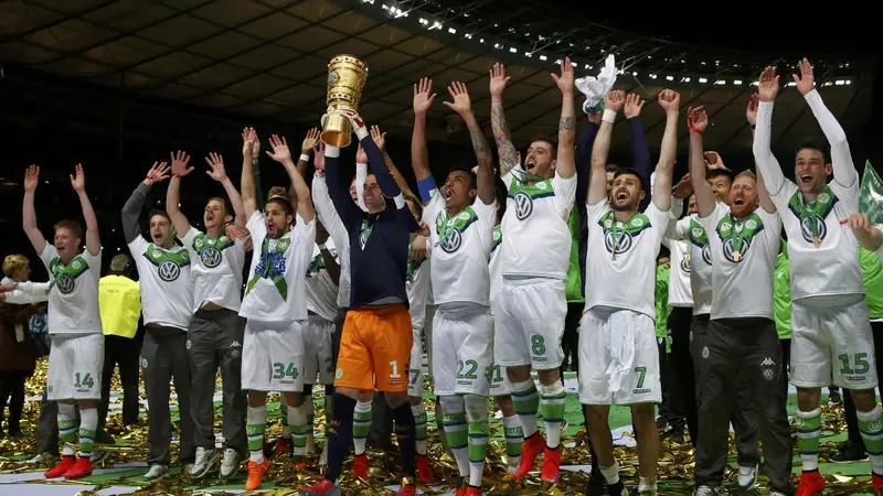 Wolfsburg juara DFB Pokal usai kalahkan Dortmund (Reuters)