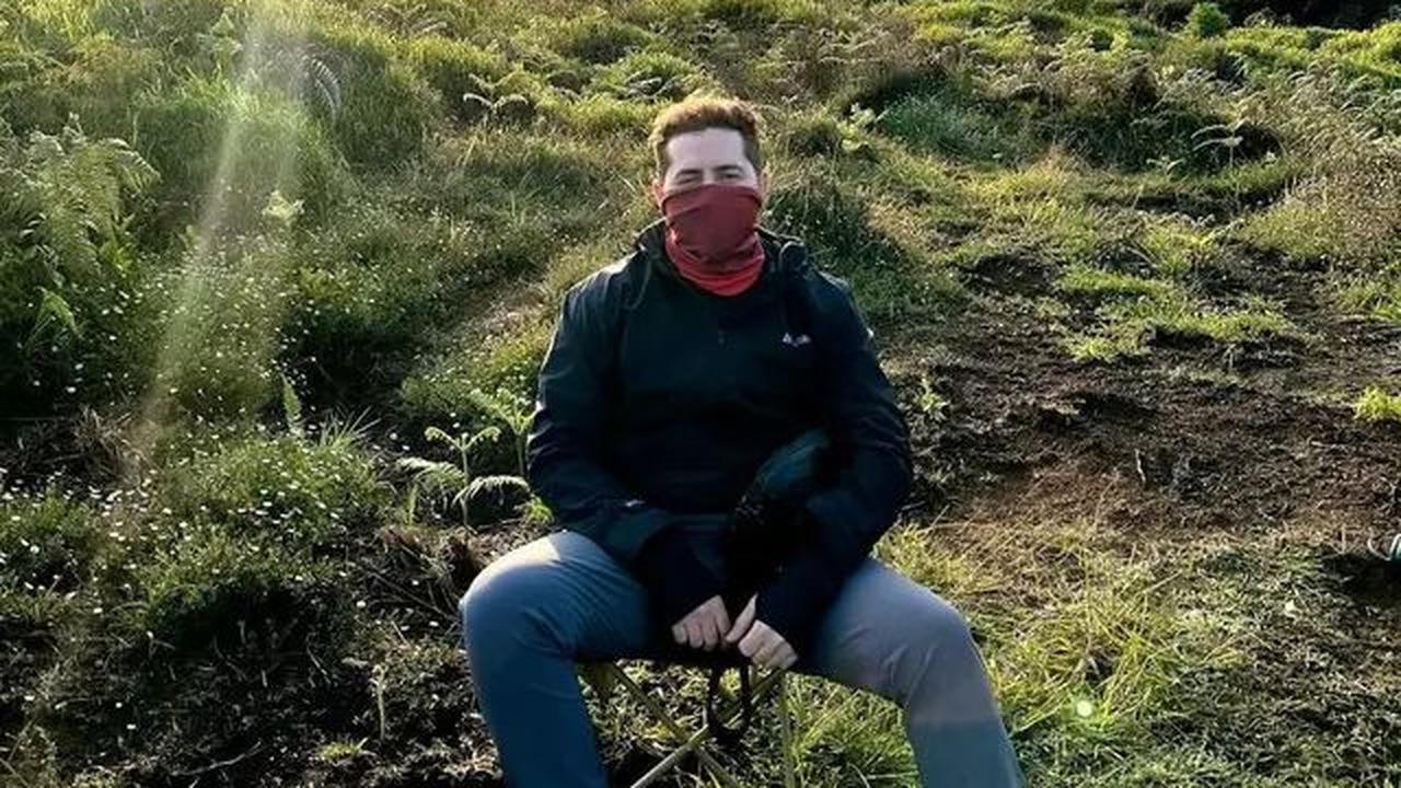 Cemal Faruk, yang dikenal dengan aktivitas padat di industri hiburan, juga sempat menyempatkan diri untuk berlibur dan mendaki gunung.