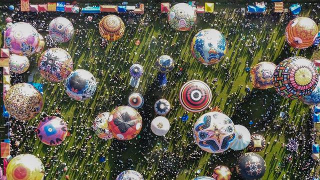 Meriahnya Festival Balon Udara di Wonosobo