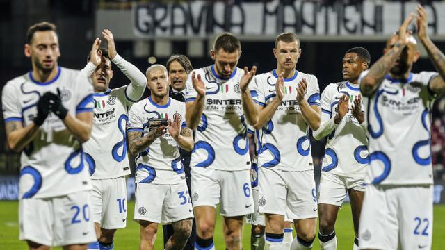 Foto: Lima Gol ke Gawang Salernitana Membuat Inter Milan Nyaman di Puncak Klasemen Sementara Liga Italia