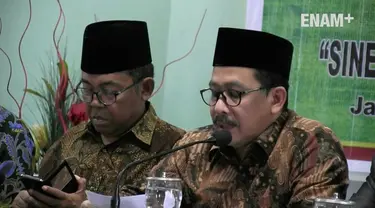 Majelis Ulama Indonesia memprotes tindakan Ahok dan pengacaranya ketika di persidangan kasus dugaan penistaan agama.