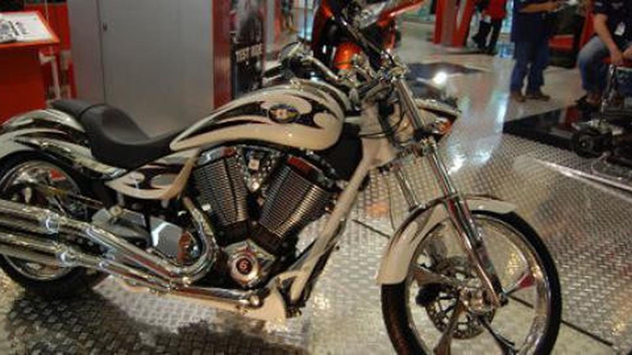 Mau coba moge Victory? pilih motor sesukanya!