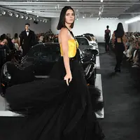 Kendall Jenner tengah berbahagia lantaran usianya kini sudah genap 22 tahun. Tepat di tanggal 3 November 2017 kemarin, Kendall merayakan hari jadinya bersama keluarga dan para sahabatnya. (AFP/Angela Weiss)