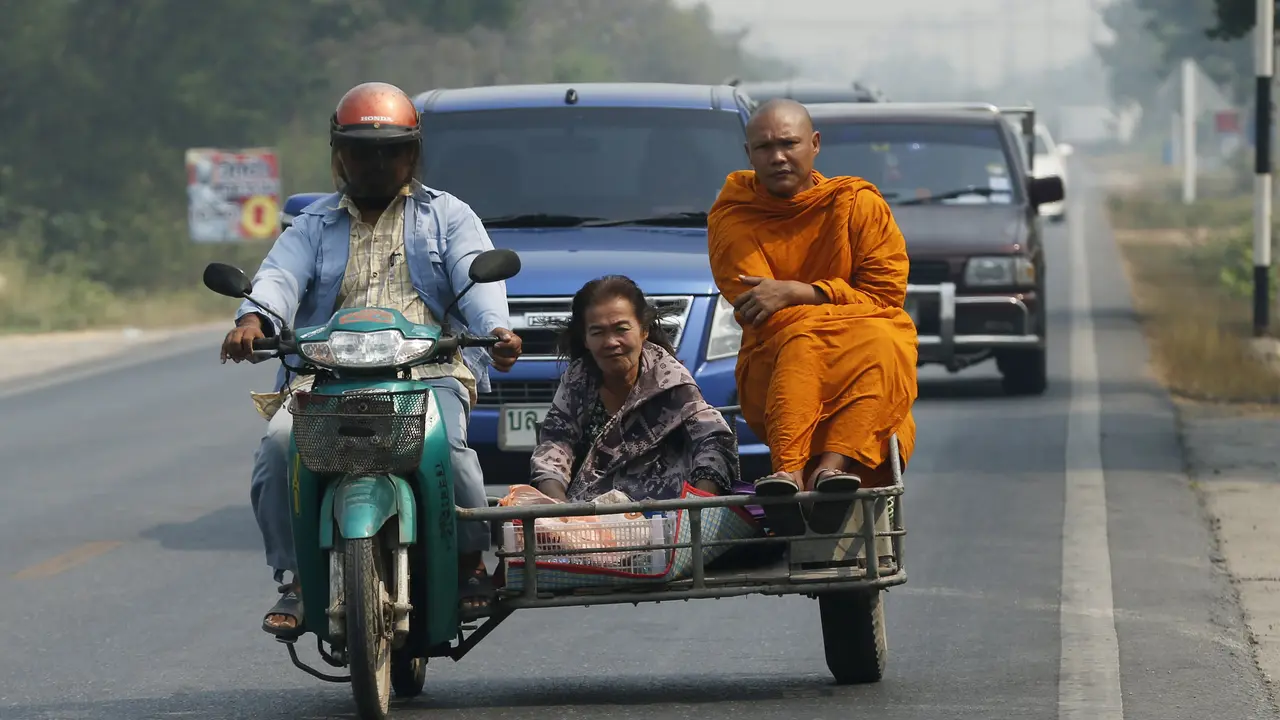 Ilsutrasi jalanan di Thailand
