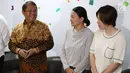 Menkominfo Rudiantara (kiri) bersama SVP Bytedance Zhen Liu (tengah) serta SVP dan CEO Tik Tok Kelly Zhang saat memberi keterangan pemblokiran Tik Tok di Jakarta, Rabu (4/7). (Liputan6.com/Immanuel Antonius)