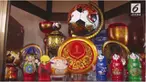 
Pembuat boneka Matrioshka mulai bersiap jelang Piala Dunia 2018 di Rusia. Mereka membuat boneka Matrioshka dengan lambang Piala Dunia.
