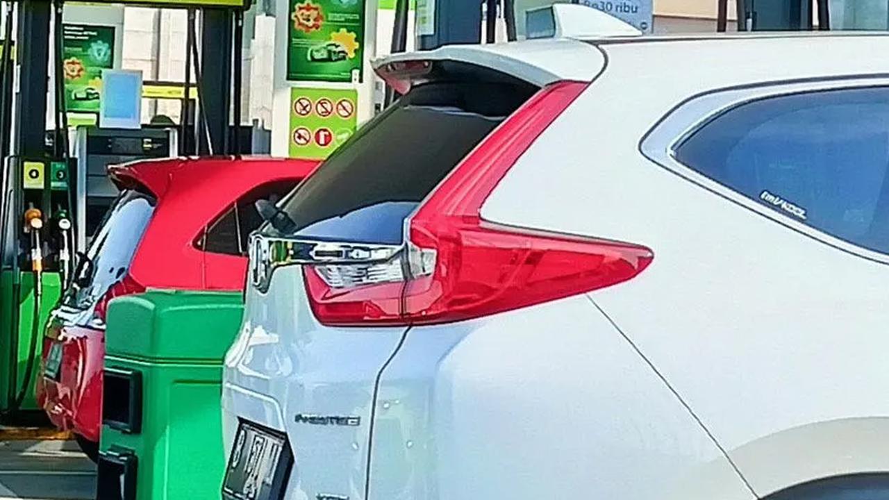 Harga BBM Dijual di SPBU BP AKR Turun, BP 92 Jadi Rp13.950 per Liter