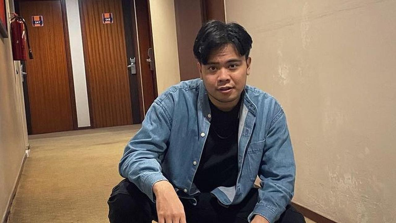 Rupanya, bisnis ikan cupang membuatnya betah hingga ia menekuni dengan sangat serius.&nbsp;