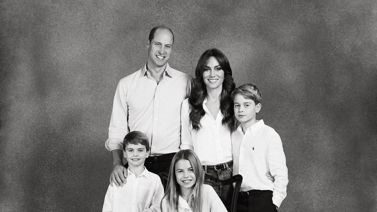Potret Keluarga Pangeran William dan Putri Kate Middleton untuk Kartu ...