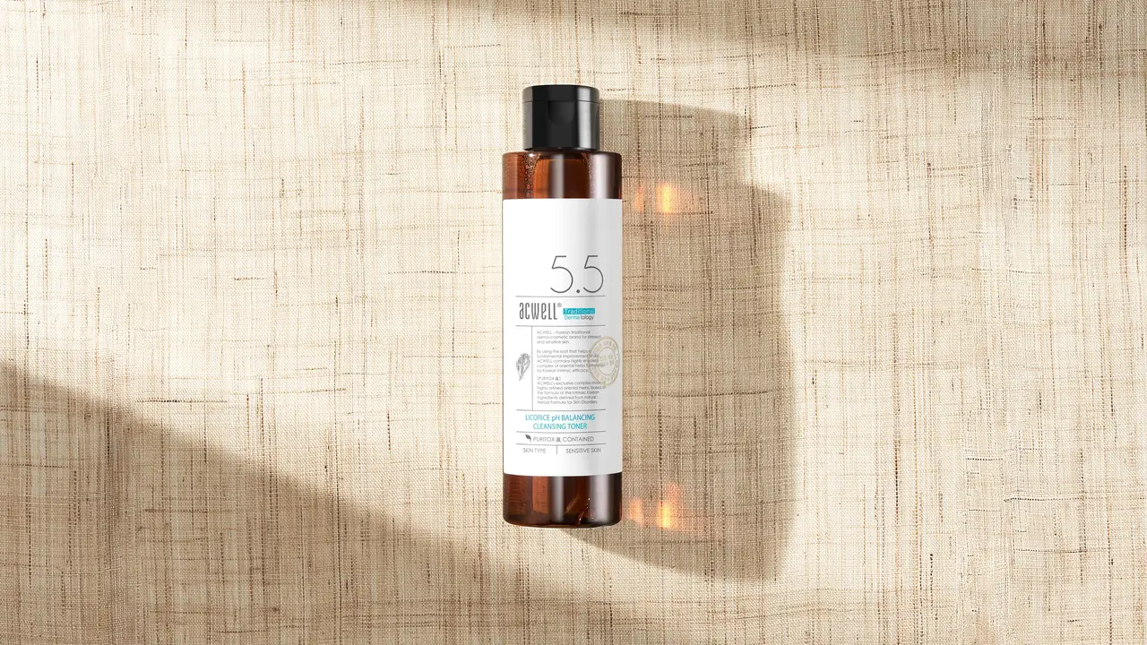 ACWell Licorice pH Balancing Cleansing Toner