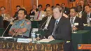 Citizen6, Jakarta: Panglima TNI Laksamana TNI Agus Suhartono, S.E dan para peserta sedang mengikuti lokakarya konferensi regional PBB Ke-3 (The 3rd UN Regional Conference Workshop), di Hotel Sultan Jakarta, Rabu (23/3). (Pengirim: Badarudin Bakri Badar)