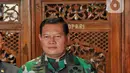 Laksamana TNI Yudo Margono memberikan keterangan seusai Rapat Paripurna Ke-12 Masa Persidangan II Tahun Sidang 2022-2023 pengesahan calon Panglima TNI di Kompleks Parlemen, Senayan, Jakarta, Selasa (13/12/2022). DPR menyepakati penetapan Laksamana TNI Yudo Margono sebagai Panglima TNI untuk menggantikan Jenderal TNI Andika Perkasa yang akan memasuki masa pensiun. (Liputan6.com/Angga Yuniar)