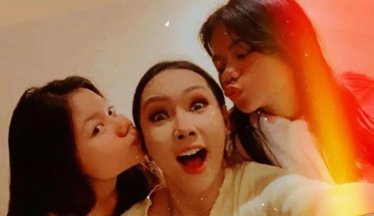 Kalina dan Vicky Prasetyo (Instagram/kalinaocktaranny)