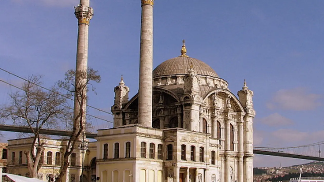 (c) beautifulmosque.com