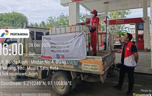 Pertamina Patra Niaga menyalurkan pasokan bahan bakar minyak (BBM) berupa 145.600 liter gasoline dan 134.400 liter gasoil, serta pelumas secara berkala untuk mendukung operasional genset di sejumlah wilayah terdampak bencana meliputi Aceh Tengah, Bener Meriah, Lhokseumawe, dan Banda Aceh. Dok PPN