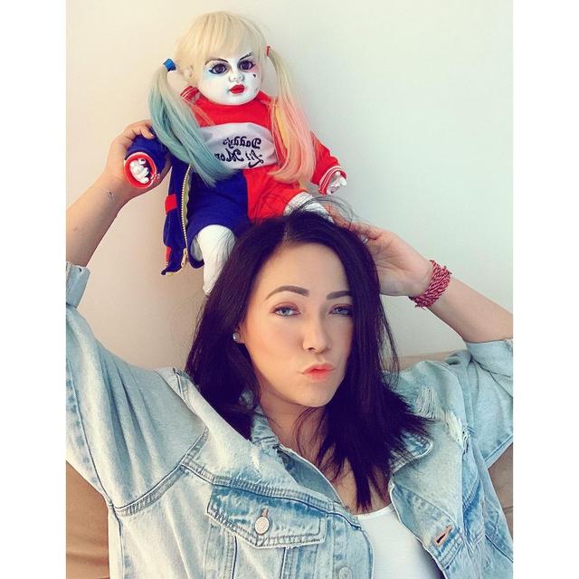 6 Potret Furi Harun, Selebgram yang Punya 347 Spirit Doll