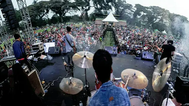Band Annandra