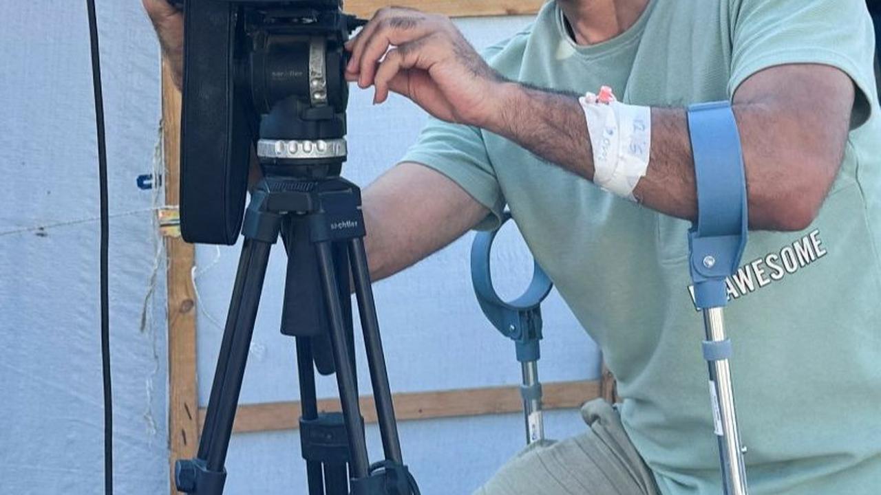 Menurut Komite Perlindungan Jurnalis, Shehada merupakan salah satu jurnalis yang terluka dalam serangan militer Israel di Nuseirat, Jalur Gaza, pada April 2024 lalu.&nbsp;Foto: REUTERS/Doaa Rouqa<br>