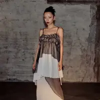 Brand fashion berbasis di Tokyo MUME milik founder dan desainer Irene Wira hadir secara offline untuk pertama kalinya di Indonesia lewat PILLAR (Foto: Instagram @mu________me)