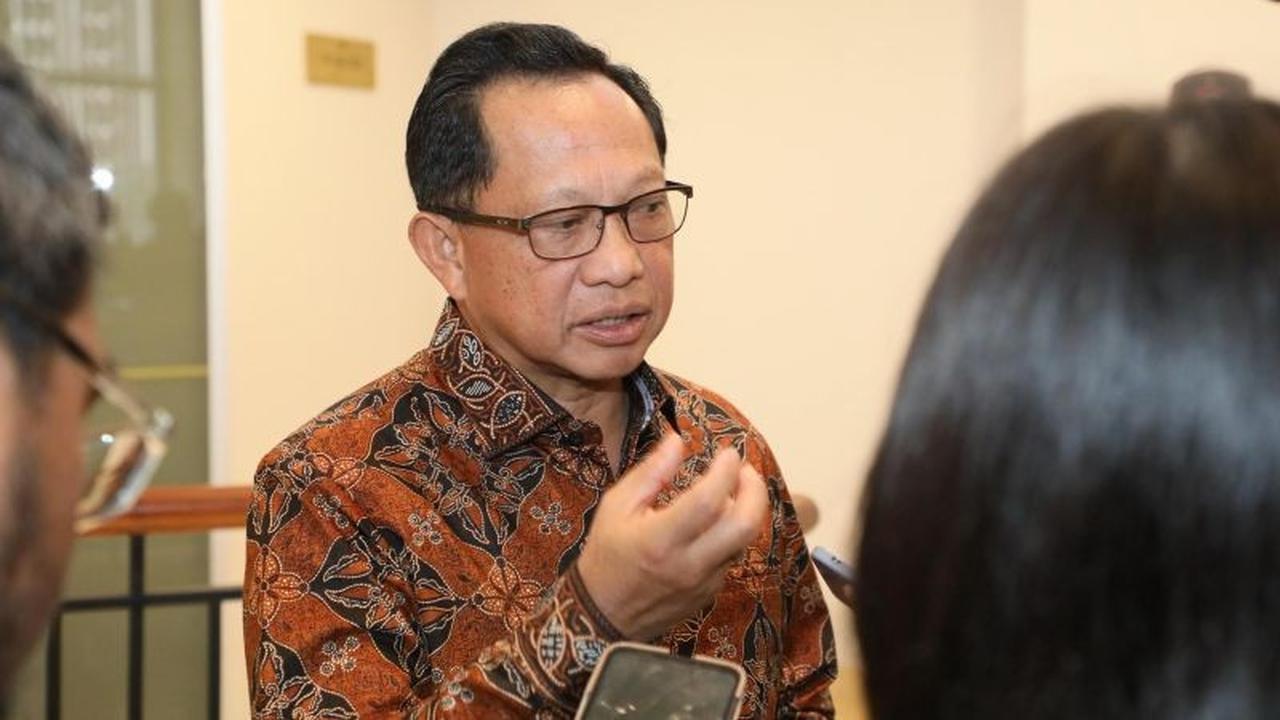 Penyaluran Bantuan Pakaian Bencana Sumatera: Mendagri Salurkan 106 Ribu Pakaian Baru untuk Korban Terdampak