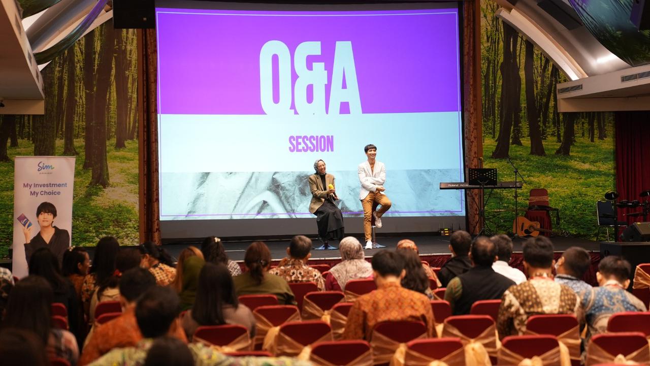 Ratusan karyawan generasi muda PT Asuransi Sinar Mas mengikuti kegiatan literasi keuangan dan investasi bertajuk SimInvestival Goes to Office. (Dok Sinar Mas)