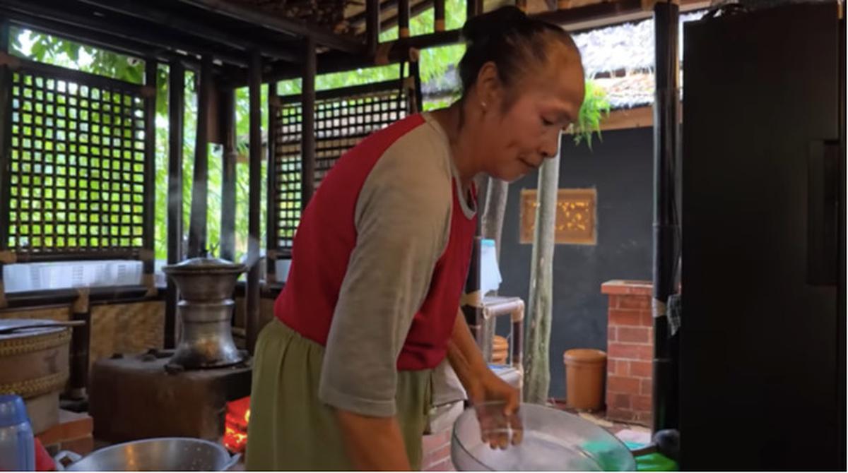 emak anah ibu dede