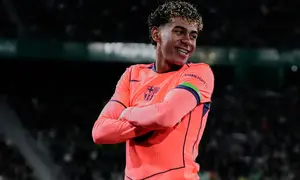 Pemain Barcelona Lamine Yamal merayakan gol pada laga La Liga/Liga Spanyol antara Elche vs Barcelona di Elche, Spanyol, Sabtu, 31 Januari 2026. (AP Photo/Jose Breton)
