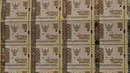 Materai Rp. 10.000 terlihat di Kantor Pos Pusat, Jakarta, Senin (1/2/2021). Pemerintah menetapkan bea materai Rp 10.000 wajib digunakan untuk dokumen yang dibuat mengenai suatu kejadian yang bersifat perdata. (Liputan6.com/Faizal Fanani)