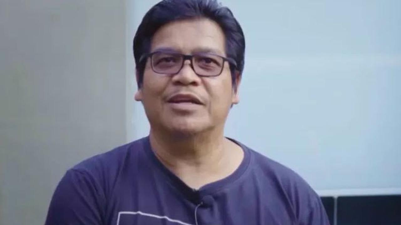 Pada saat itu, pemasok buku-buku Islam dari Jakarta ke Bandung masih sangat sedikit, kesempatan ini kemudian dimanfaatkan dengan baik oleh Amry.<br>